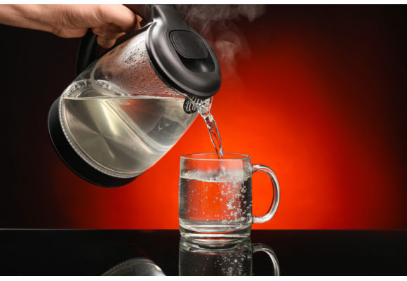 따뜻한 물이 소화를 돕는다는 말, 정말일까?